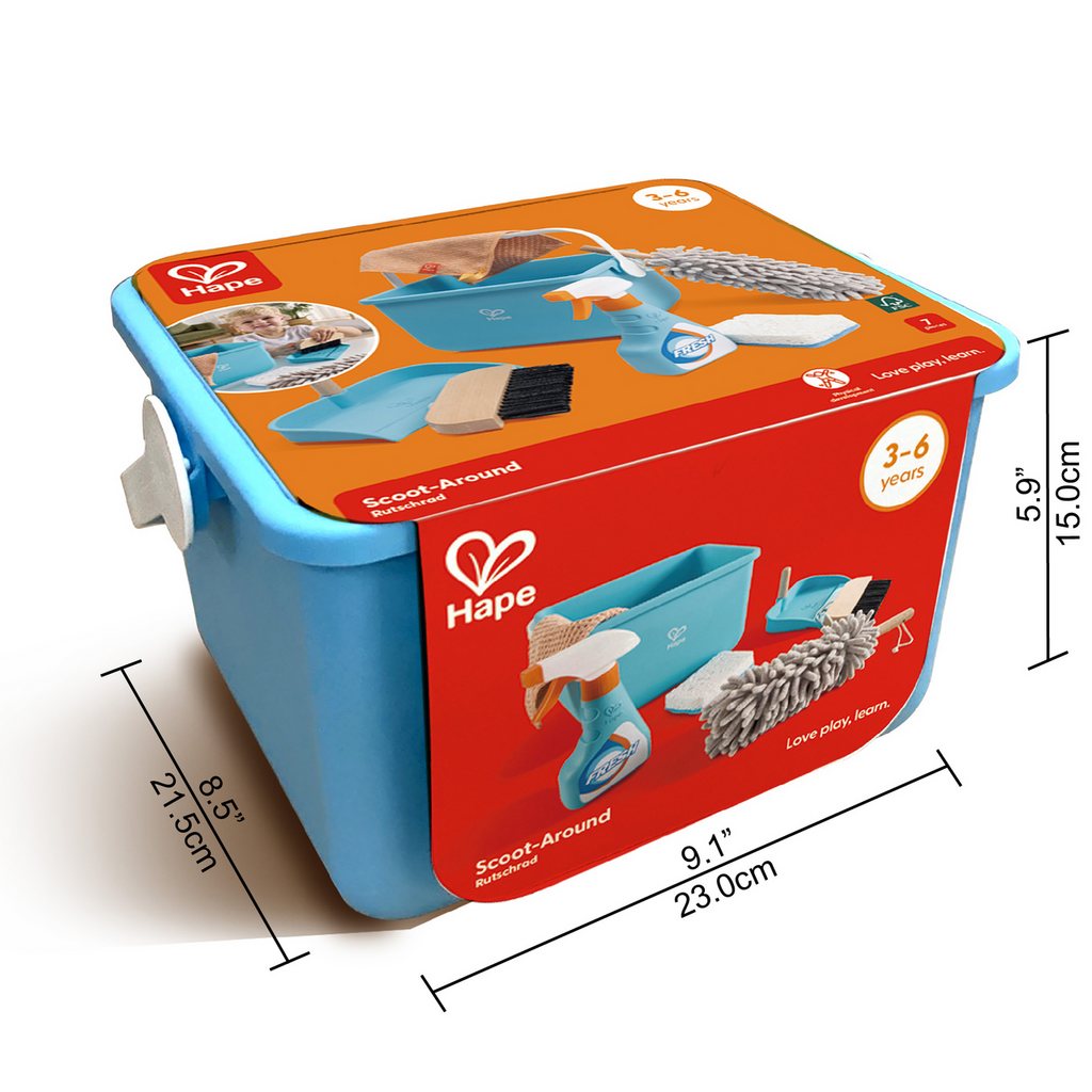 Coffret de nettoyage complet Hape avec seau, balai, plumeau et accessoires. Jouet d’imitation durable et éducatif, idéal pour développer la motricité et le jeu symbolique.