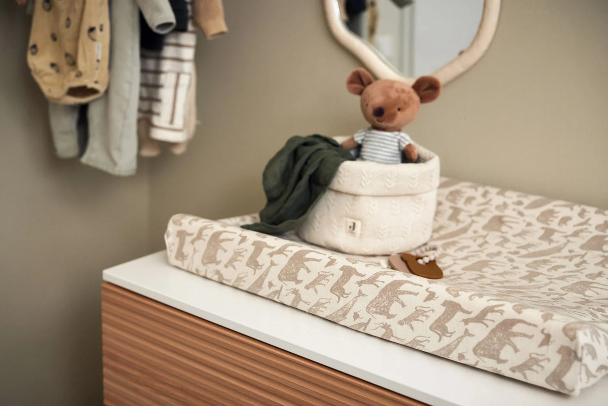 Housse de matelas à langer Jersey Animals Nougat – 50 x 70 cm – Jollein