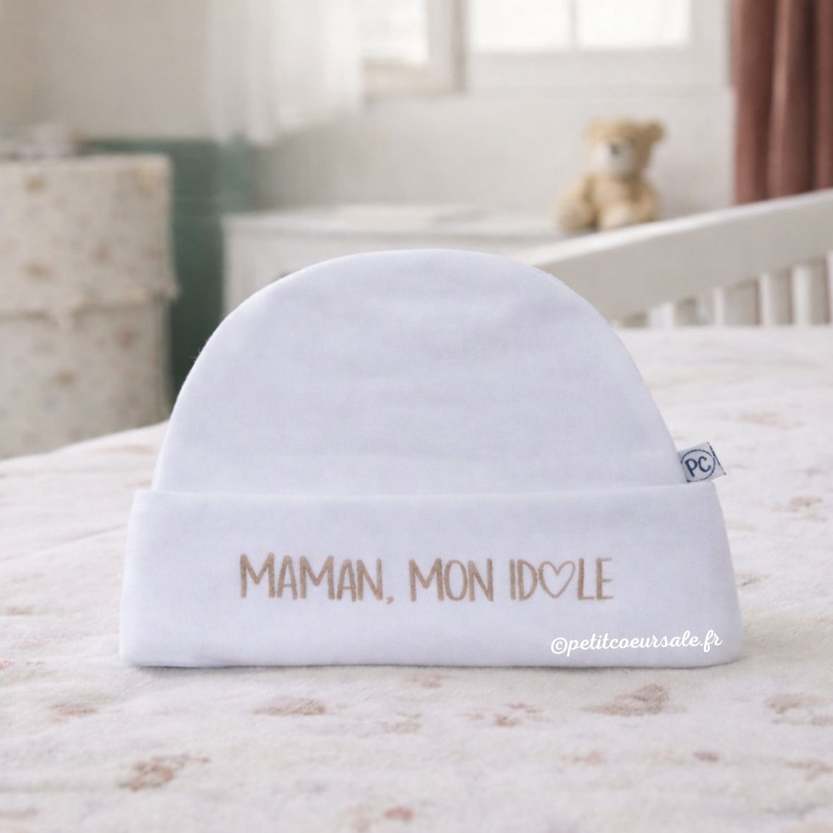 Bonnet Naissance “Maman mon idole" blanc