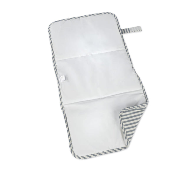 Matelas à langer nomade Praliné Rayures Matcha – Walking Mum – 34 × 66 cm walking mum