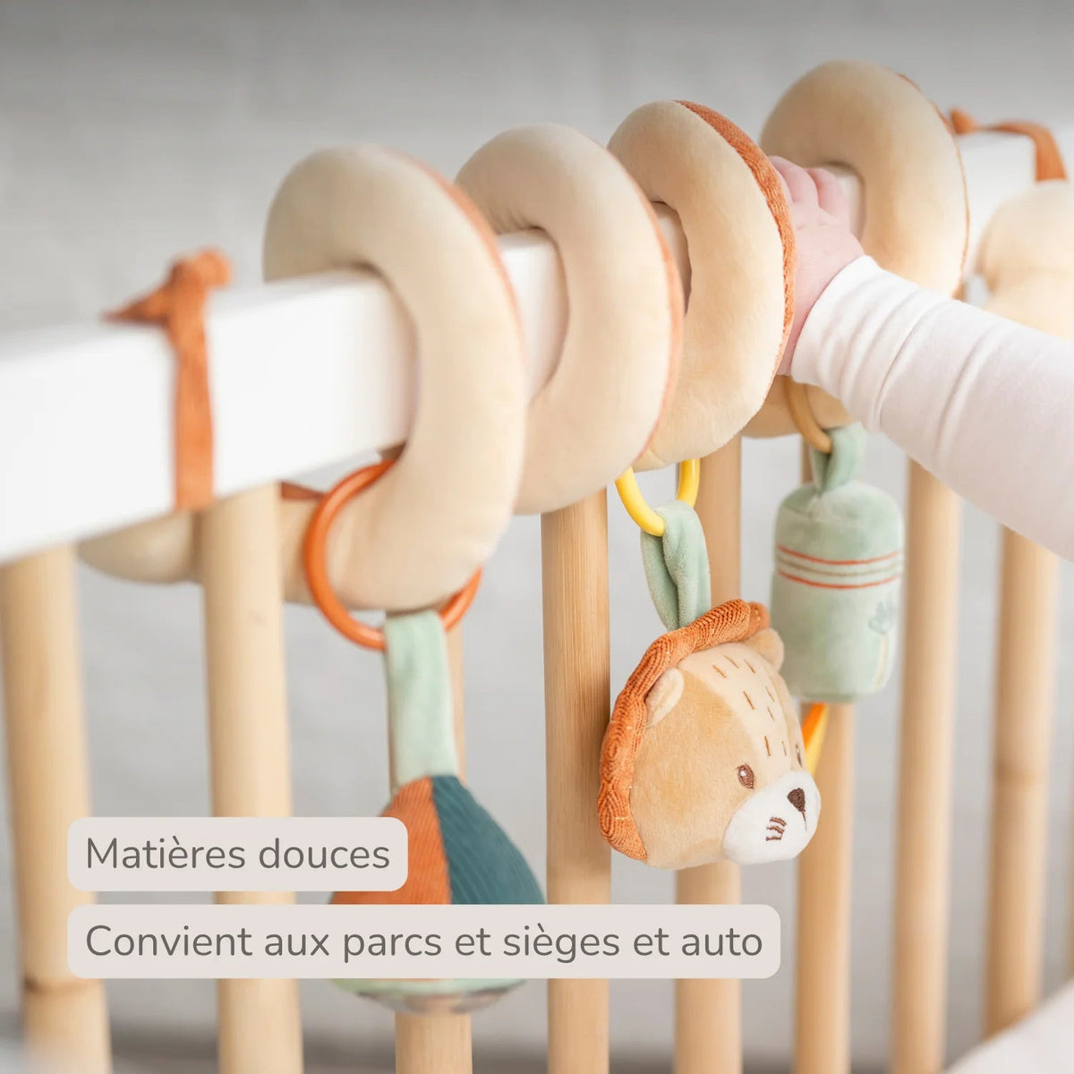 Spirale d'activités suspendue Léon le Lion 25 cm – Nattou 🦁 NATTOU