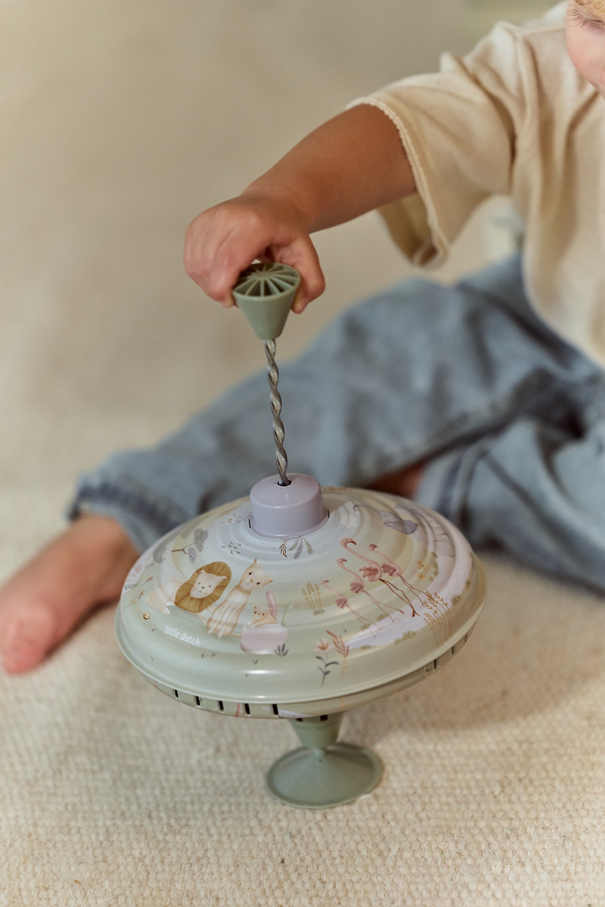 Toupie Safari Friends : le jouet classique idéal pour développer motricité et coordination dès 3 ans.