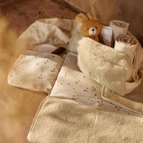 Trousse de soins Fluffy Sand – Pochette bébé & maman JOLLEIN