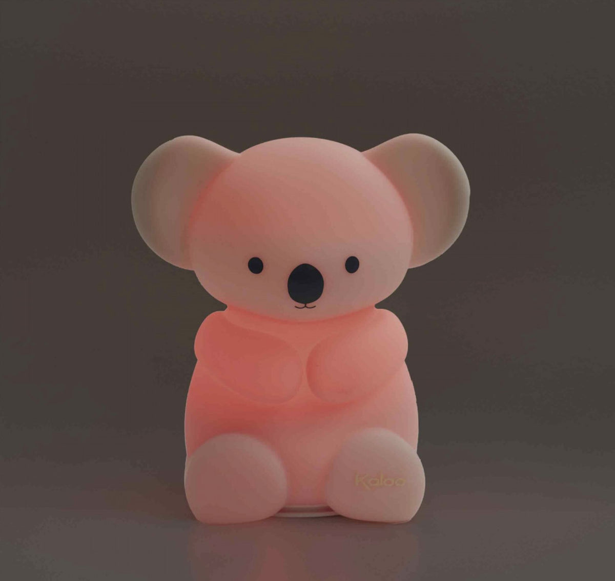 Veilleuse bébé en silicone souple dès la naissance. Lumière douce, rechargeable USB et format nomade.