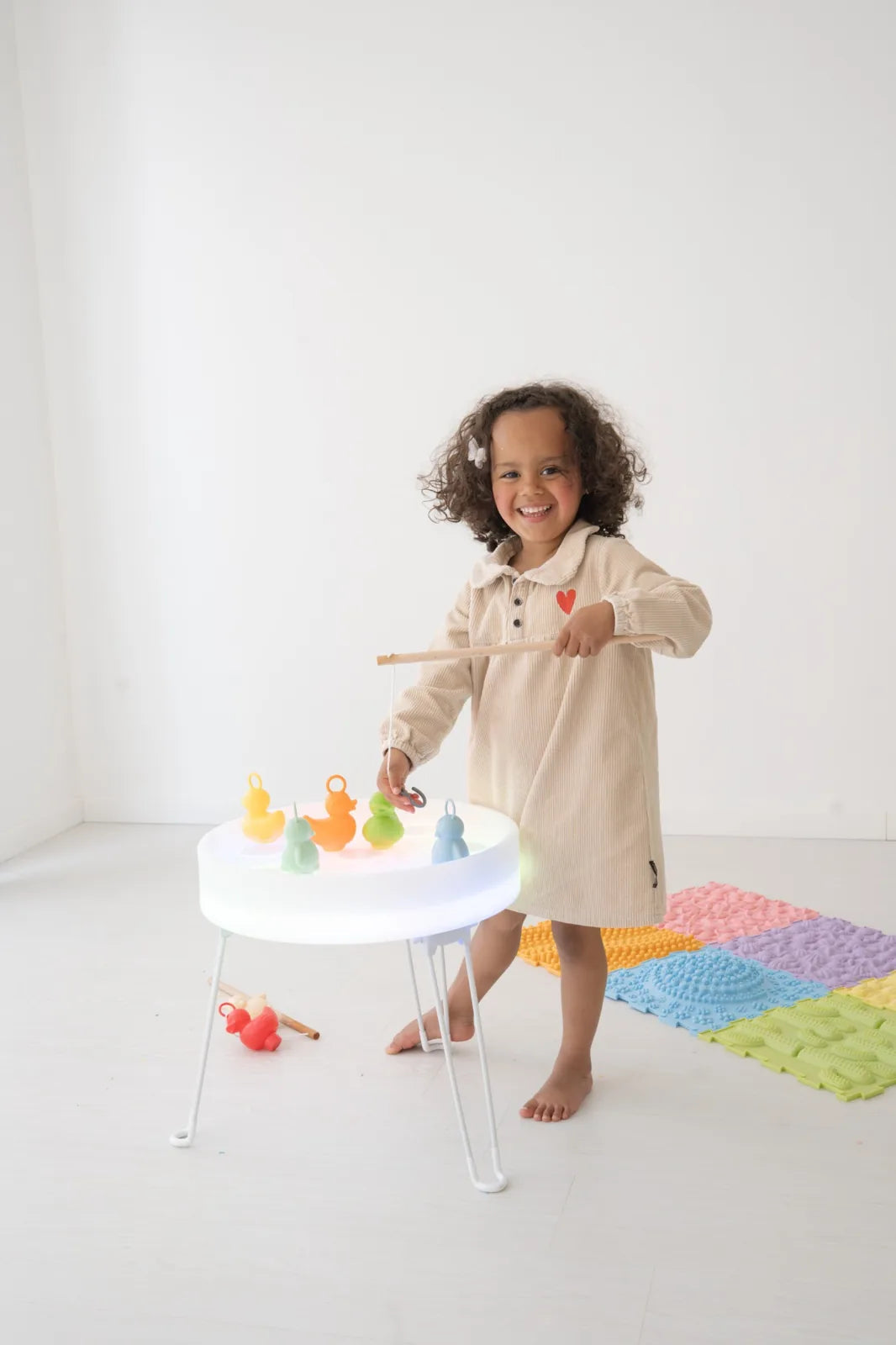 Table Sensorielle Lumineuse Lumi'Sense – 8 Couleurs LED – Crème ✨ BO JUNGLE