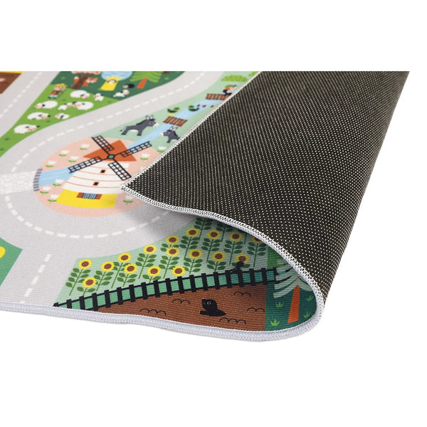 Explorez la campagne avec le tapis de jeu Cross Roads 🌾 ! Routes, animaux et fermes à découvrir dès 2 ans. Tapis antidérapant compatible avec les autres circuits de la collection.