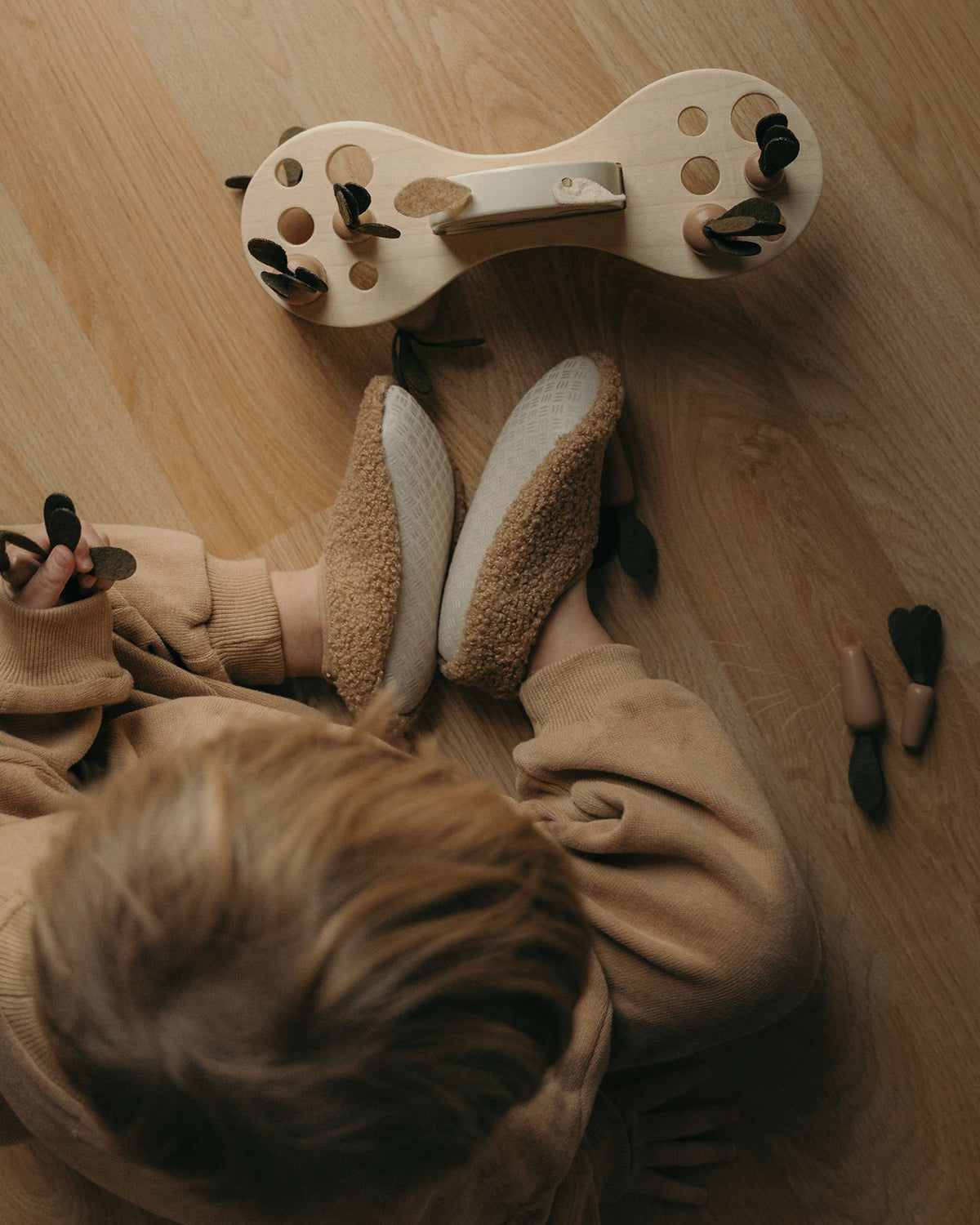 Offrez à votre enfant l’Échelle de Lapin 🐇, un puzzle en bois Montessori sûr et éducatif pour développer motricité, équilibre et créativité dès 3 ans.